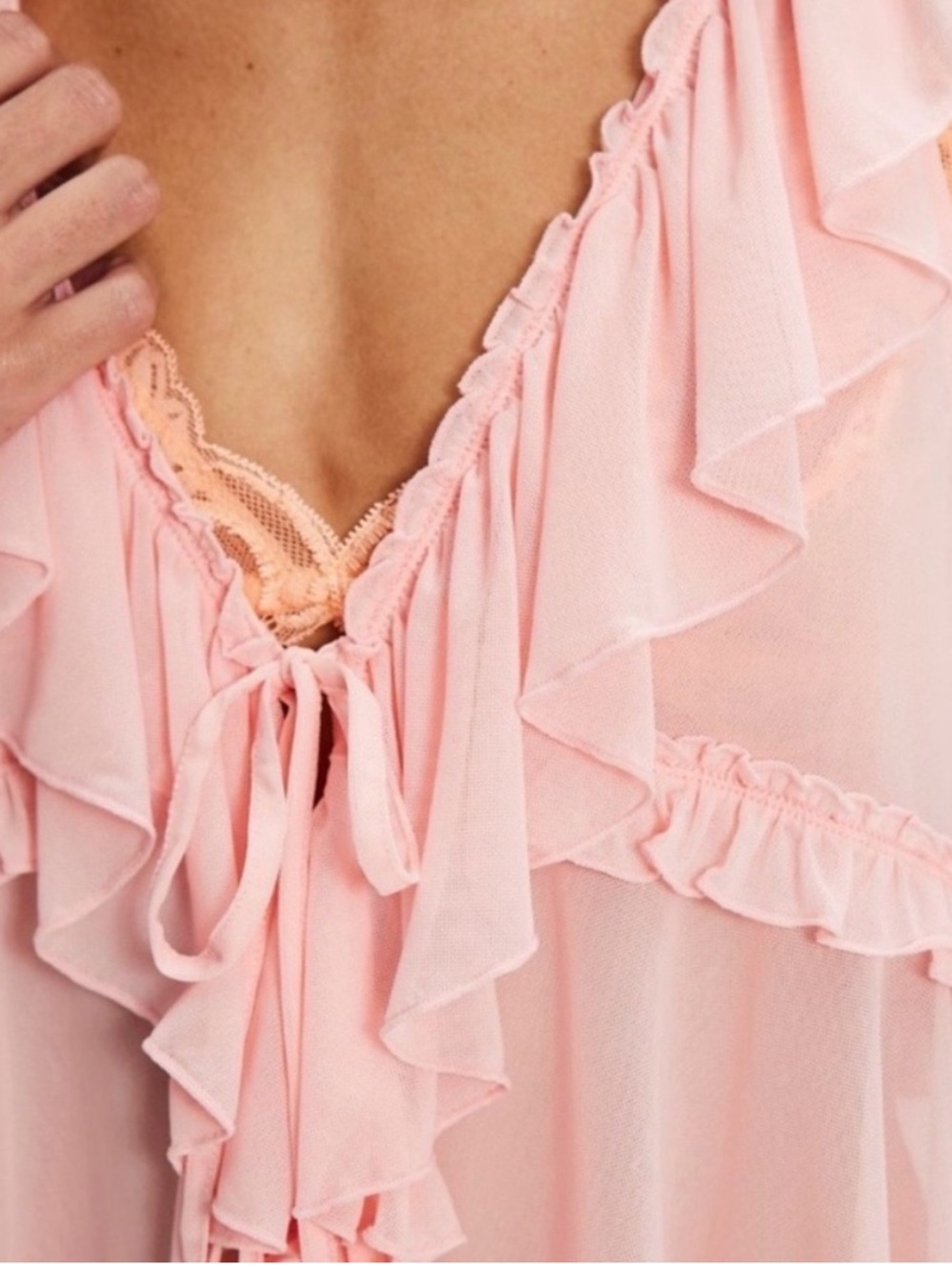 NWT FREE PEOPLE FEARLESS RUFFLE TOP ROSE BLUSH - Picture 3 of 4